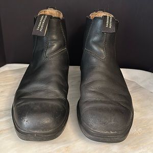 Blundstone women’s boots size 4